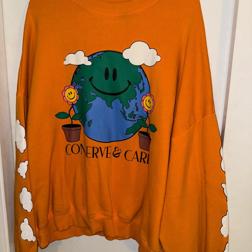 PacSun Orange Crew Neck Sweater Conserve and Care
